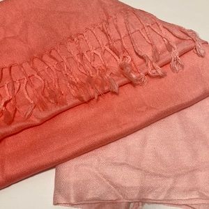 NWT Gorgeous hombre scarf